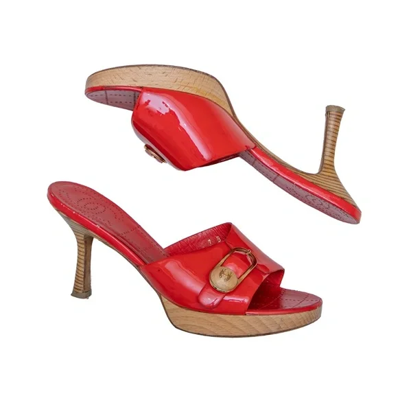 Chanel‎ Vintage Red Patent Leather Heeled Mules – Size 37 (US 7 / UK 4.5) - Picture 5 of 12